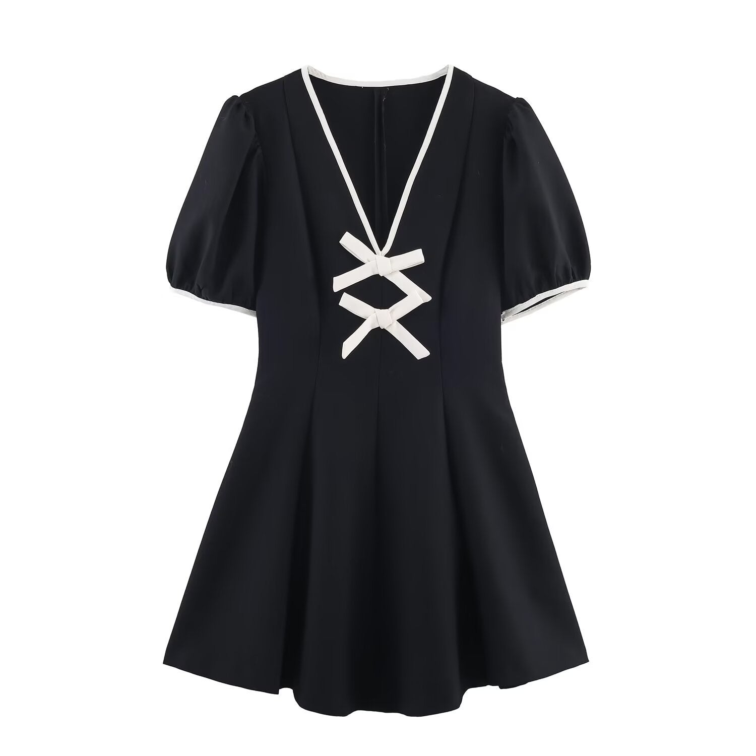 Vestido corto negro con lazo colorido